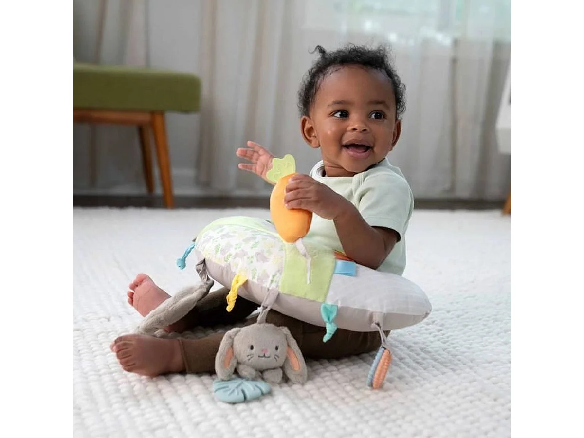 INGENUITY Sylvi Baby Playmat met ondersteuningskussen en 4 sensorische speeltjes