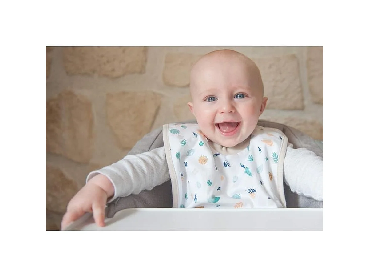 BÉABA Pack Naissance — Egoutte-biberon, Boîte doseuse empilable, Goupillon silicone et Bavoir coton