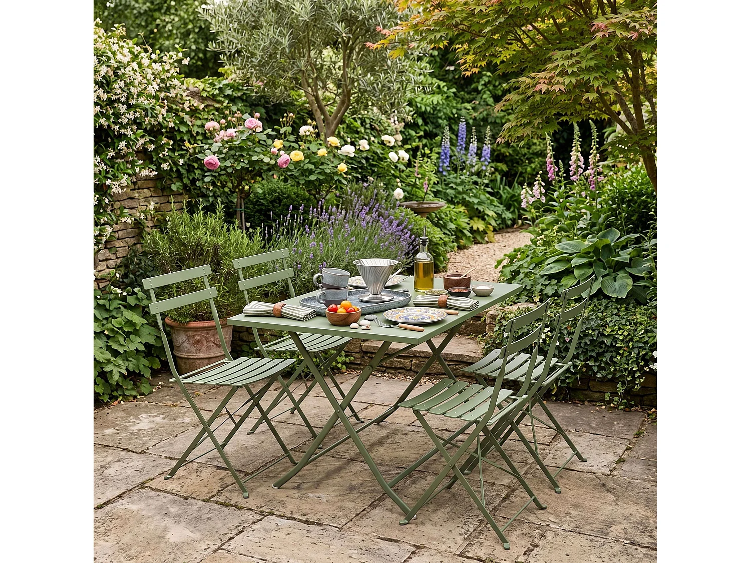 Conjunto de jardim Greensboro Olive Green: mesa e 4 cadeiras