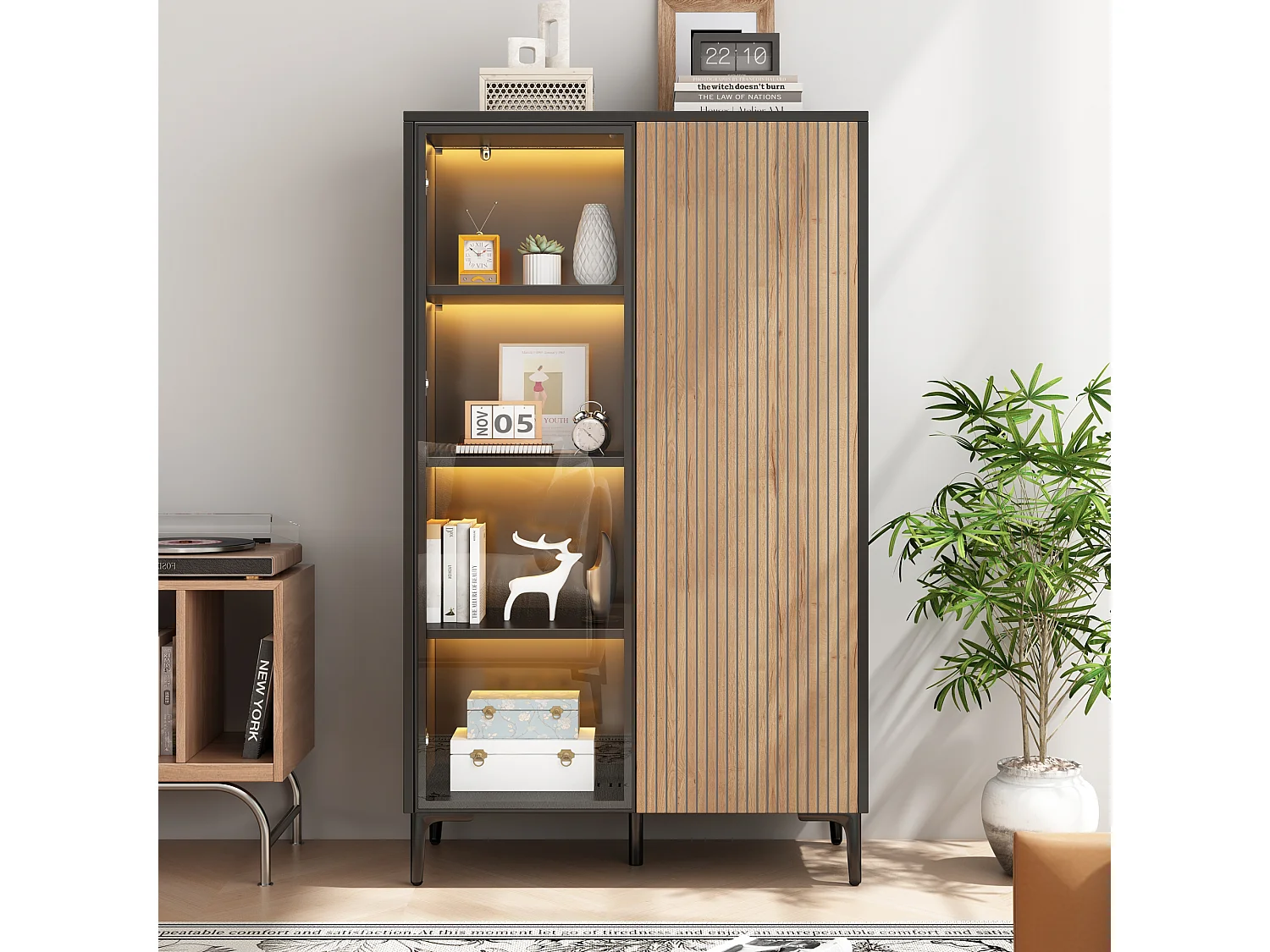 Vitrine moderne 90x40x135 cm - Éclairage LED - 2 portes et 8 compartiments de rangement - MDF+Verre - Noir et Naturel
