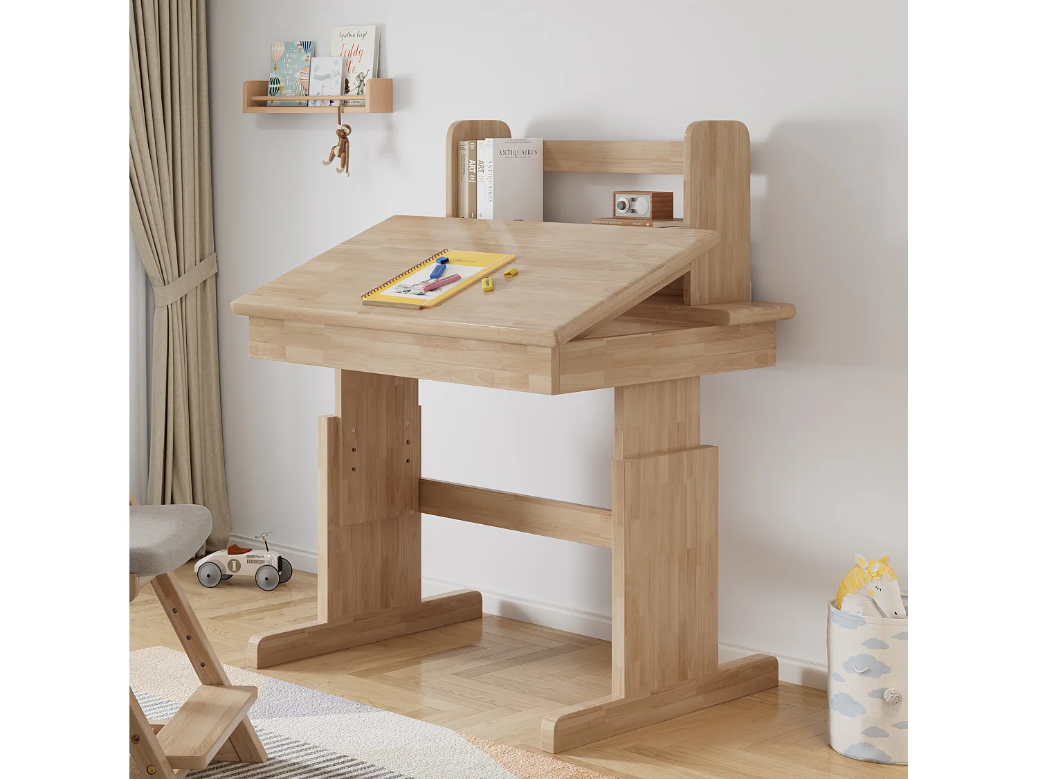 Höhenverstellbarer Kinderschreibtisch 80 x 60 x 94–104 cm mit neigbarer Tischplatte (0–43°) und Buchablage – Massivholz, sicheres Design – Natur
