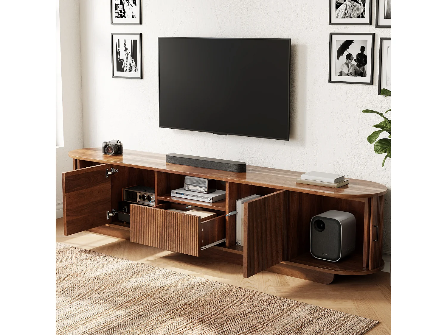 Meuble TV 200x40x50 cm avec portes coulissantes - 4 portes, 1 tiroir et étagères ouvertes - Structure ondulée 3D - Marron