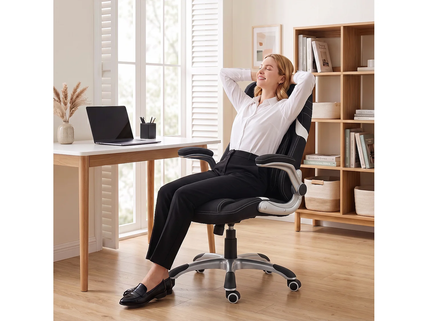 Sedia da ufficio ergonomica girevole in tessuto effetto lino nero