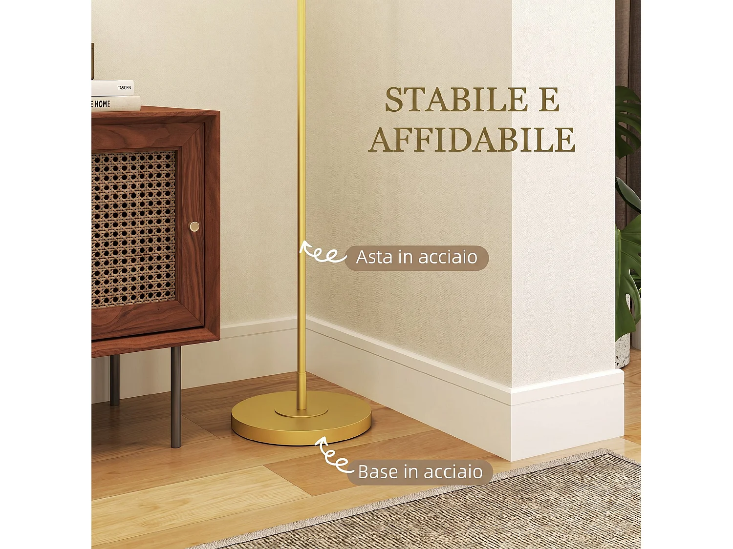 Lampada da terra con paralume in tessuto effetto lino oro