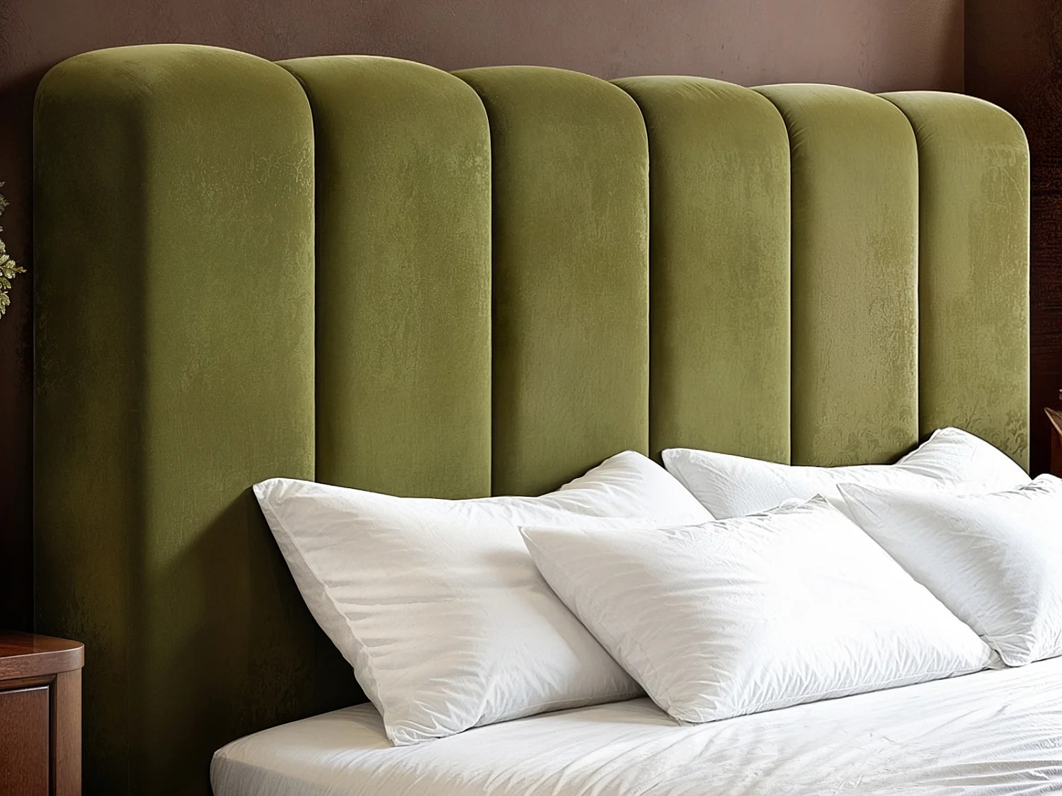 SOLACE+CO Emilie Ribbed Kingsize Ottoman Bed Green Velvet