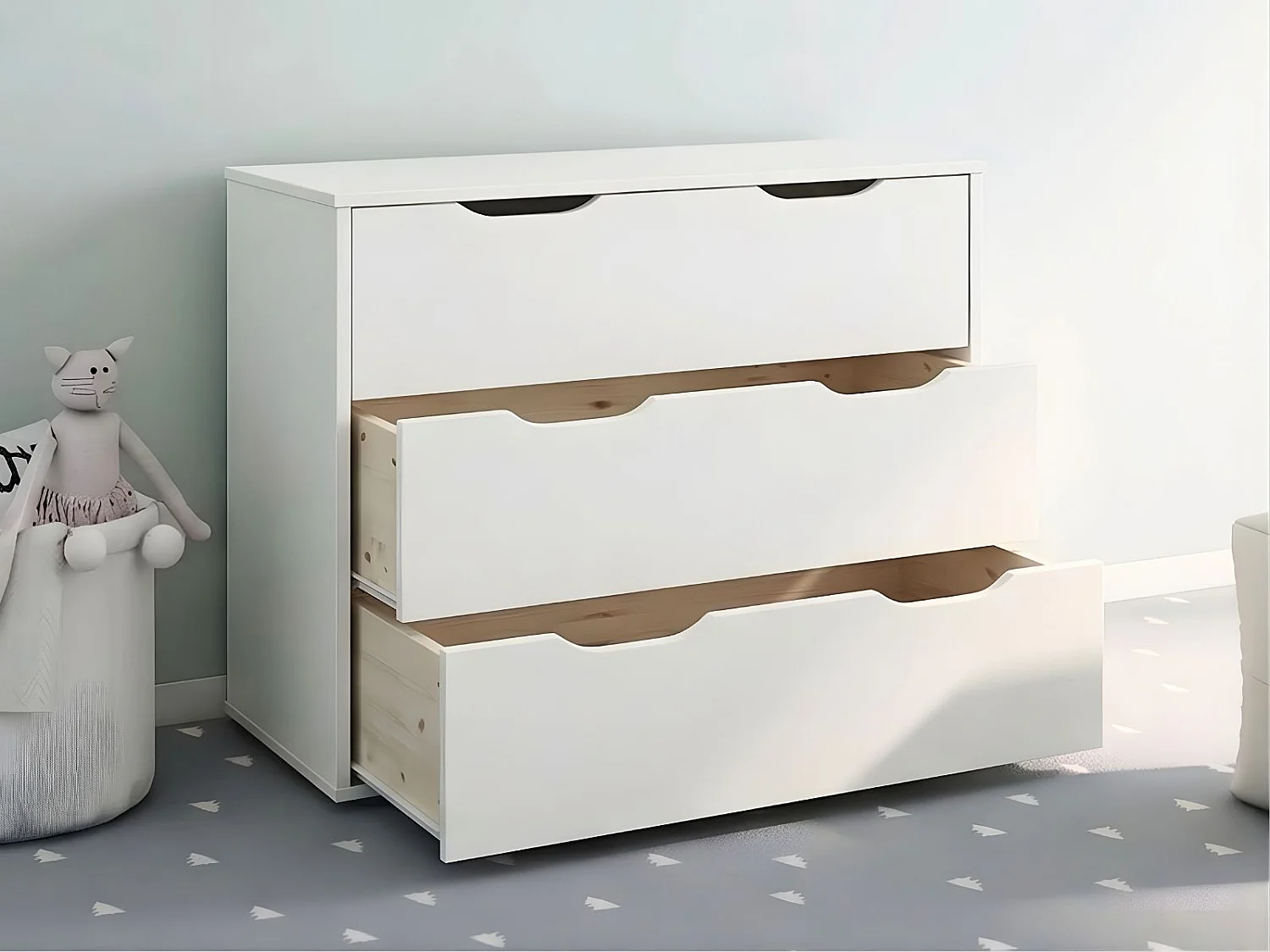 Noomi Nora Chest of 4 Drawers White
