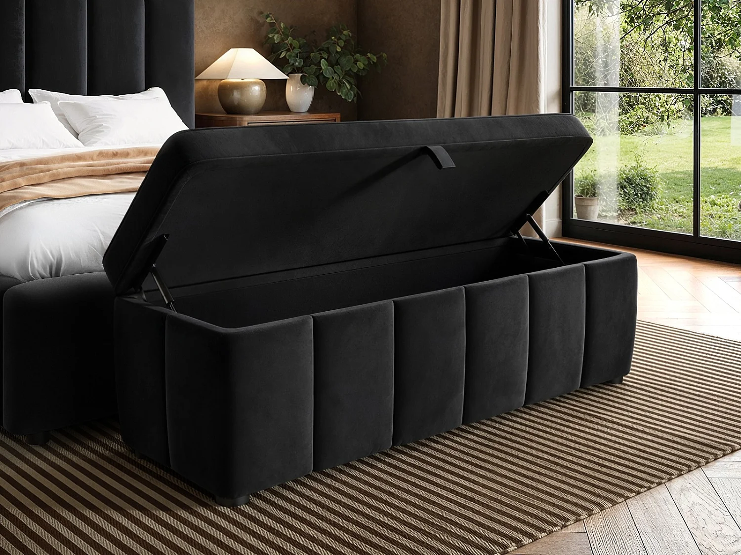 SOLACE+CO Emilie Black Velvet Blanket Box