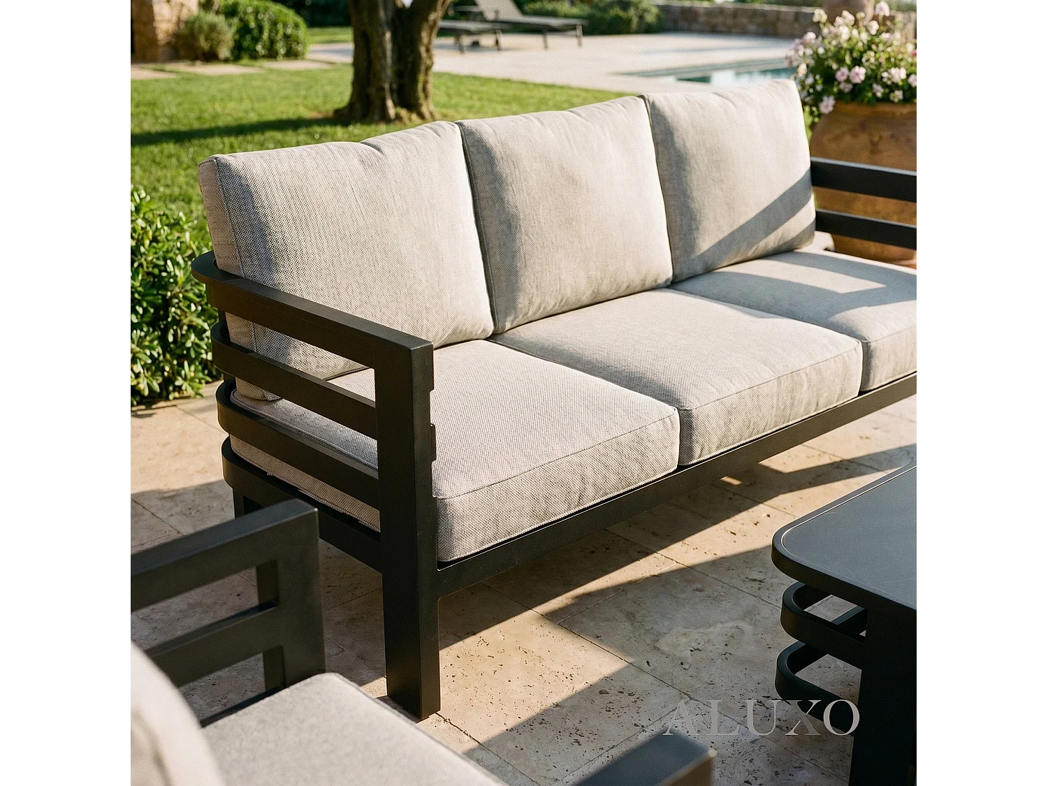 ALUXO Andros 5-Seater Luxury Lounge Set - Onyx Aluminium & Sintered Stone Table