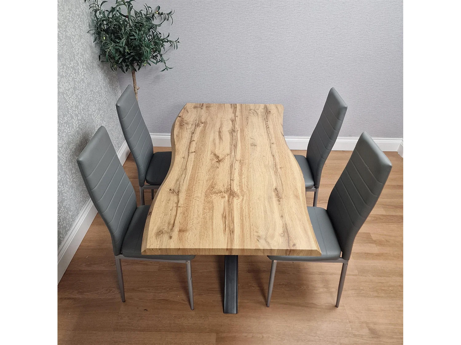 Modern Dining Table Set with 4 Grey Faux Leather Chairs Dining Room Furniture Set