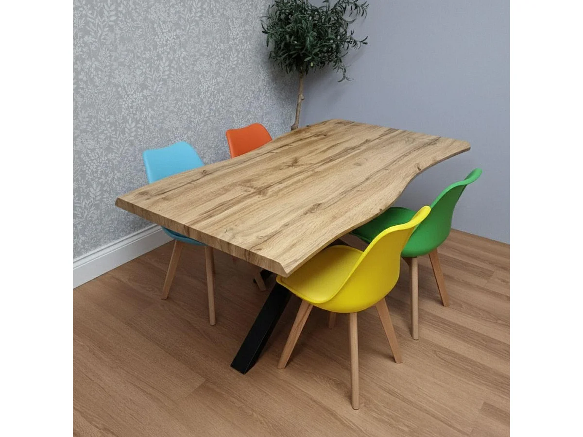 Modern Dining Table with 4 Mix Colour plastic Chairs with faux leather padded seats Kitchen Furniture