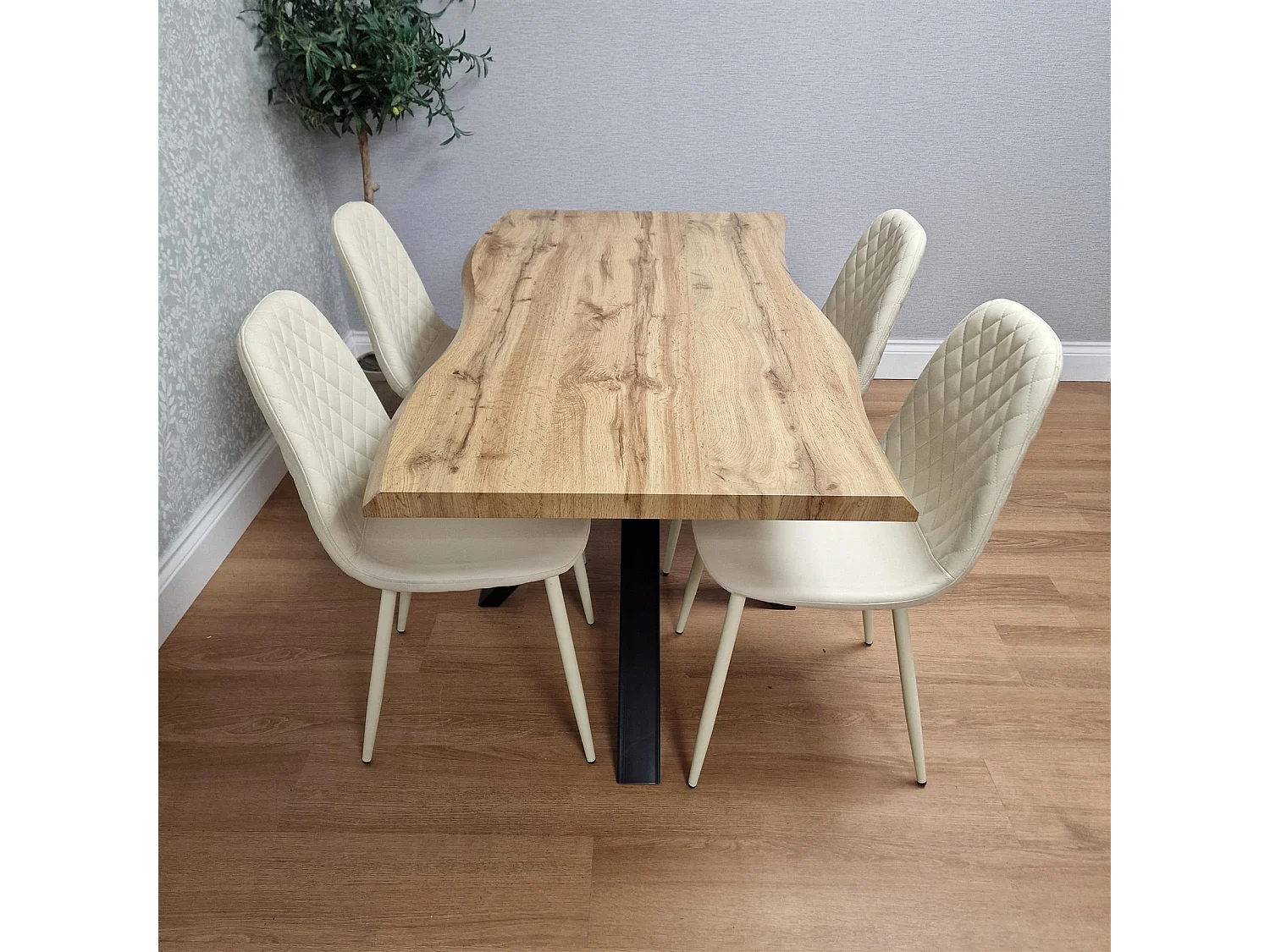Modern Dining Table with 4 Gem pattern Cream Faux Leather Chairs Kitchen Furniture
