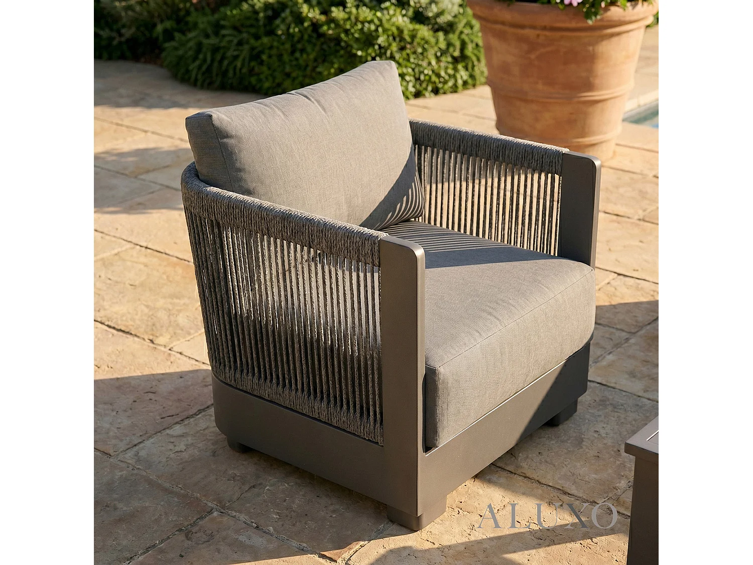 ALUXO Ares 5-Seater Luxury Lounge Set - Onyx Aluminium & Pebble Grey Cushions