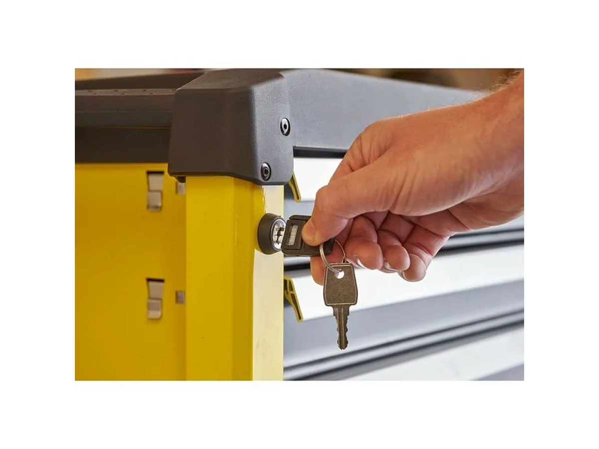 Chariot d’atelier Stanley STST74305-1 5 tiroirs, charge 300 kg, fermeture centralisée, jaune et noir