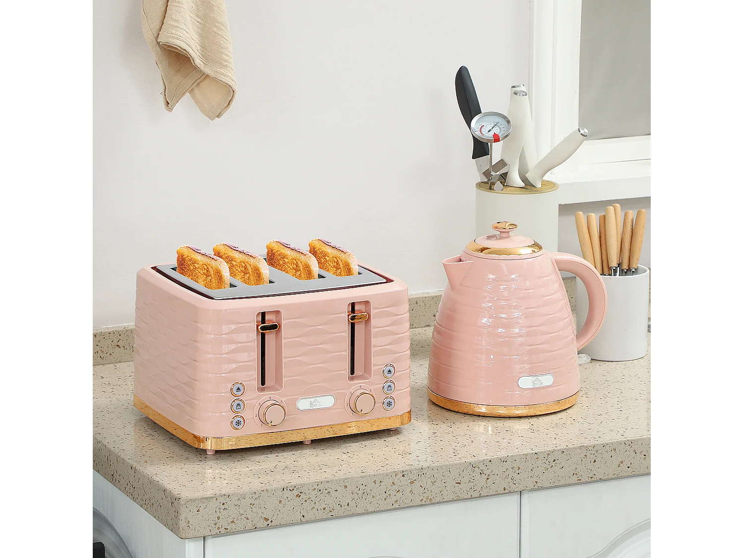 HOMCOM Kettle and Toaster Set 1.7L Kettle & 4 Slice Toaster, Light Pink
