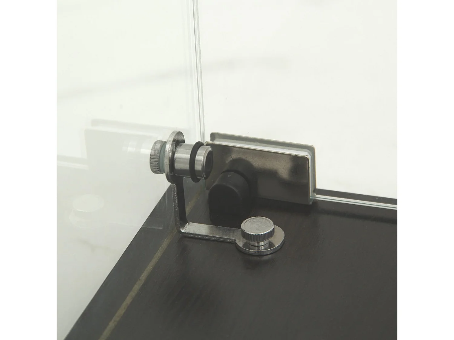 Vitrine en Verre avec LED, Armoir de Vitrine pour Collection Moderne avec 1 Portes et 2 étagères en Verre ESG, pour Le Bar, Le Salon, 86 x 43 x 37 cm, Noir