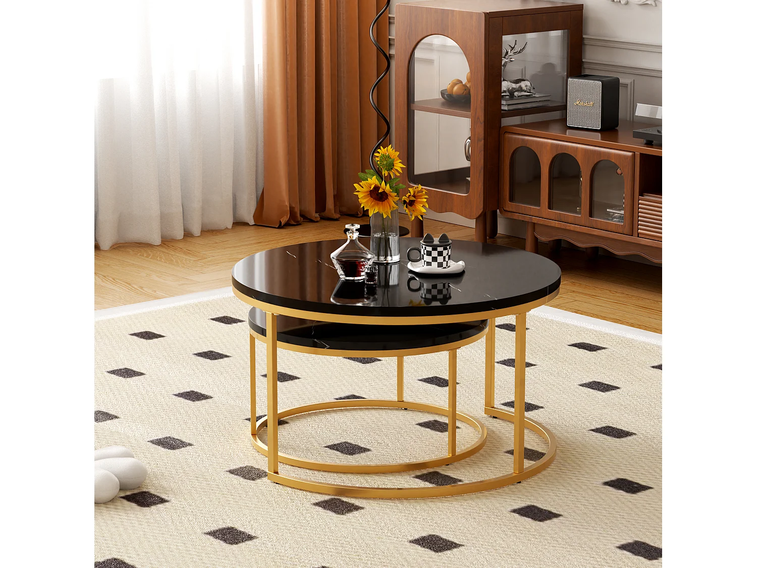 Conjunto de 2 mesas de centro redondas pretas, tampo em MDF com efeito mármore, estrutura metálica dourada, design moderno