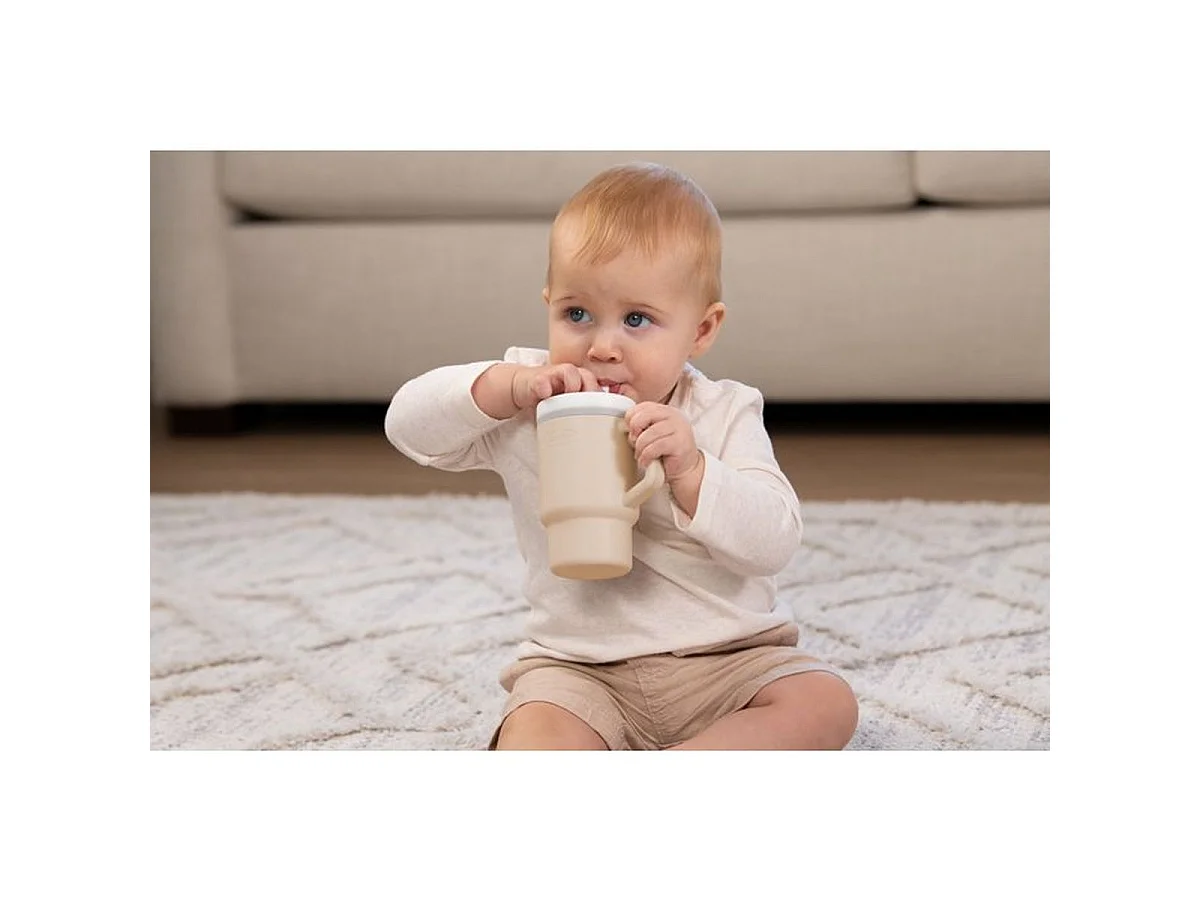 Infantino My 1st Tumbler 255 ml – Gobelet d'apprentissage en silicone beige