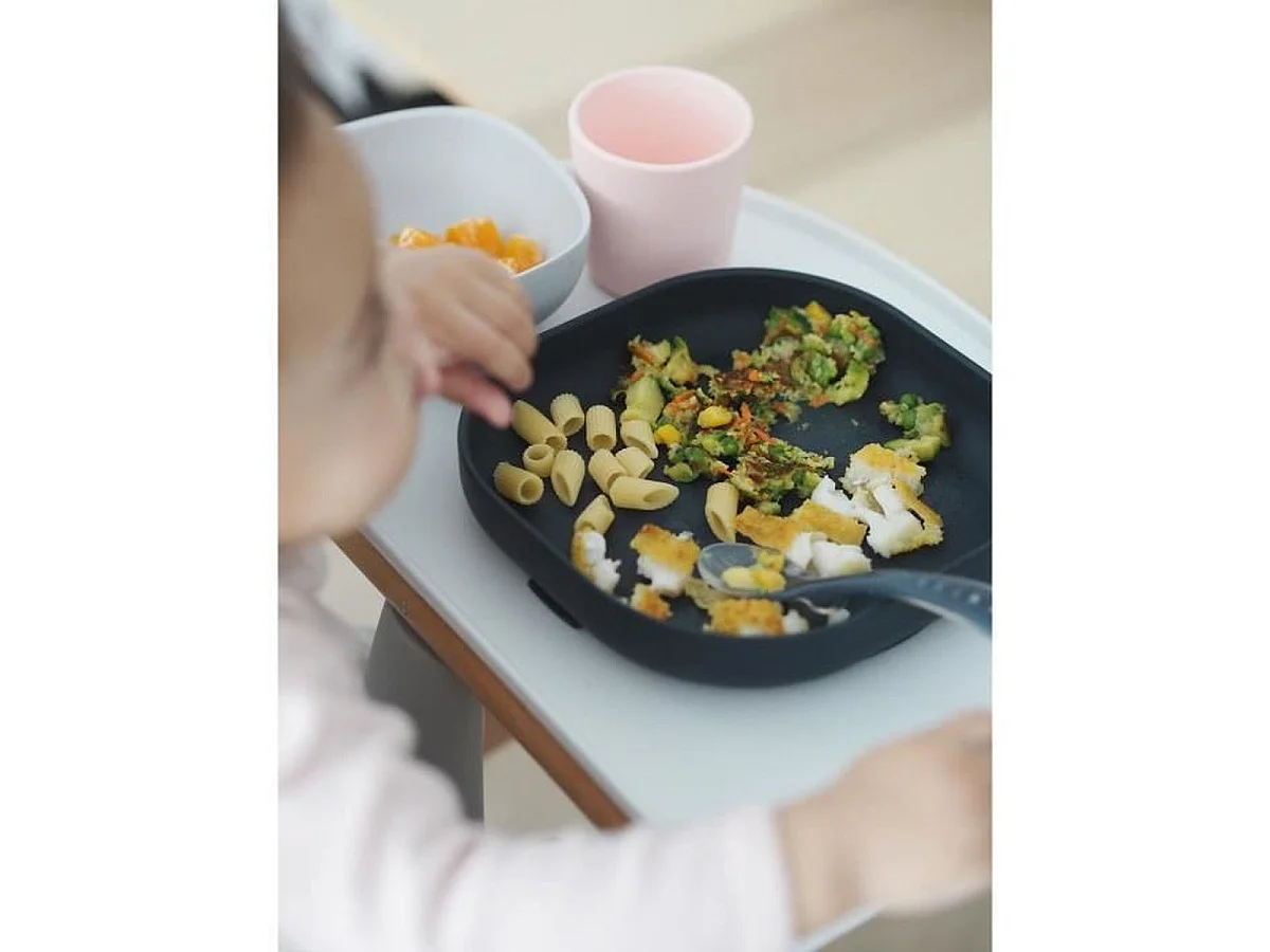 Coffret repas silicone BEABA Night Blue 4 pièces avec ventouses — dès 4 mois