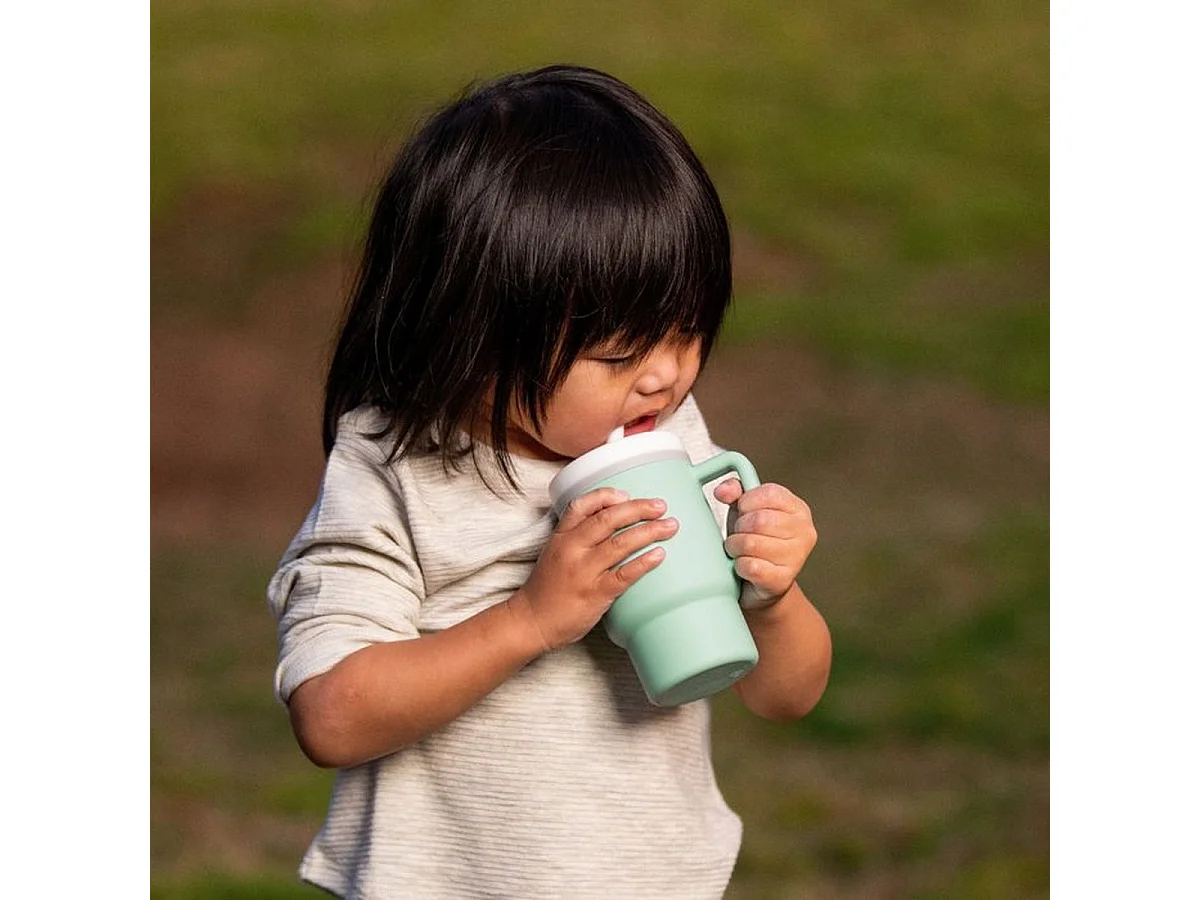 Infantino My 1st Tumbler - Gobelet d'apprentissage en silicone 255 ml (Cool Mint)