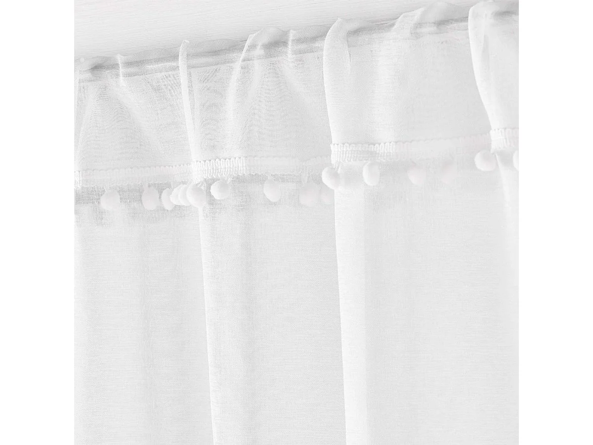 Paar Schlaufenstores aus sandigem Voile mit Quastenabschluss