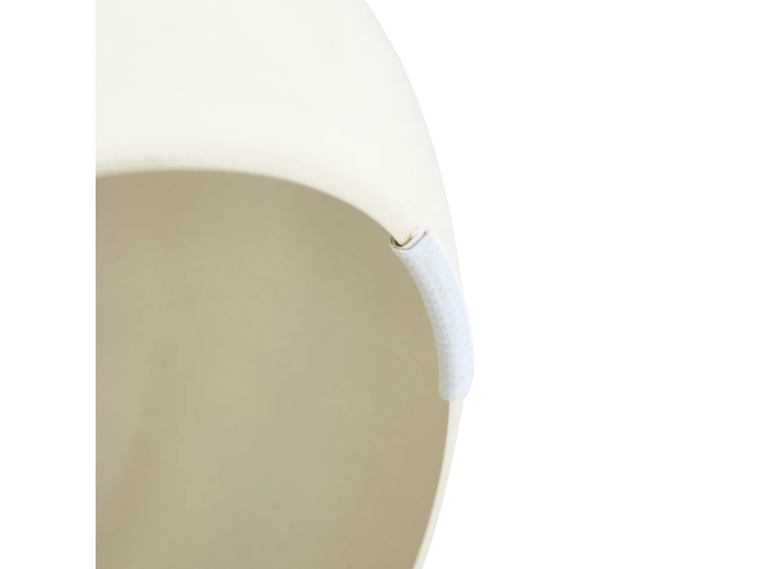Set di 2 tavolini rotondi, 70 cm + 50 cm, bianchi - Legno e metallo