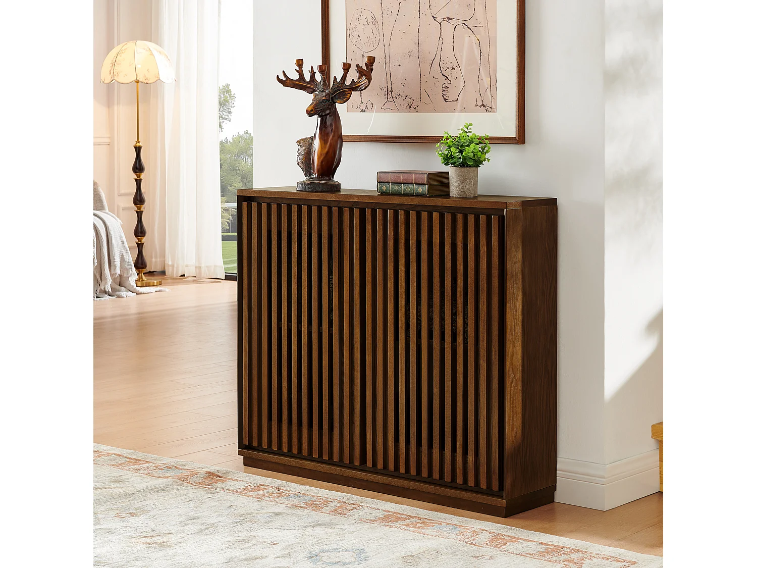 Buffet vintage marron avec 2 portes - Panneaux cannelés et ajourés