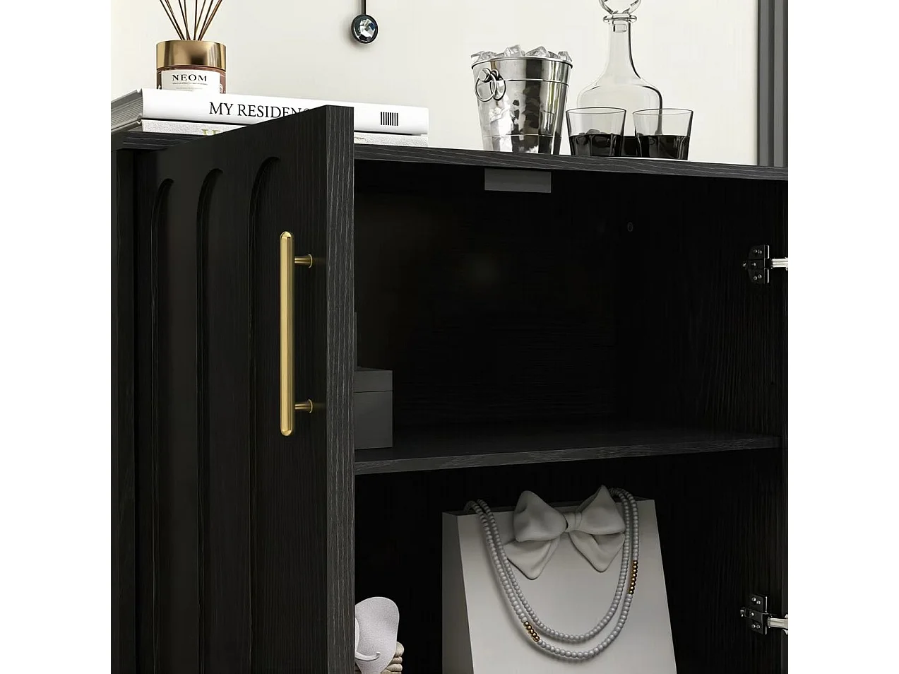 Buffet vintage en bois noir avec 2 portes et étagère réglable