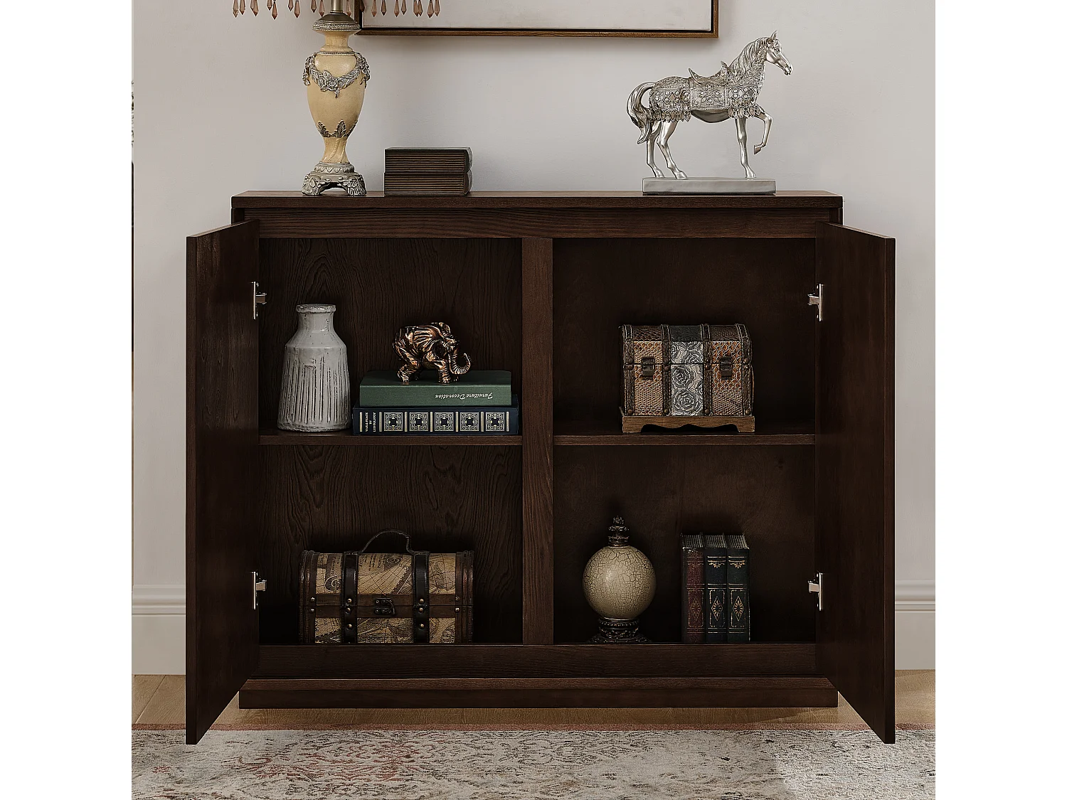 Buffet étroit noyer avec 2 portes, au design V rainuré