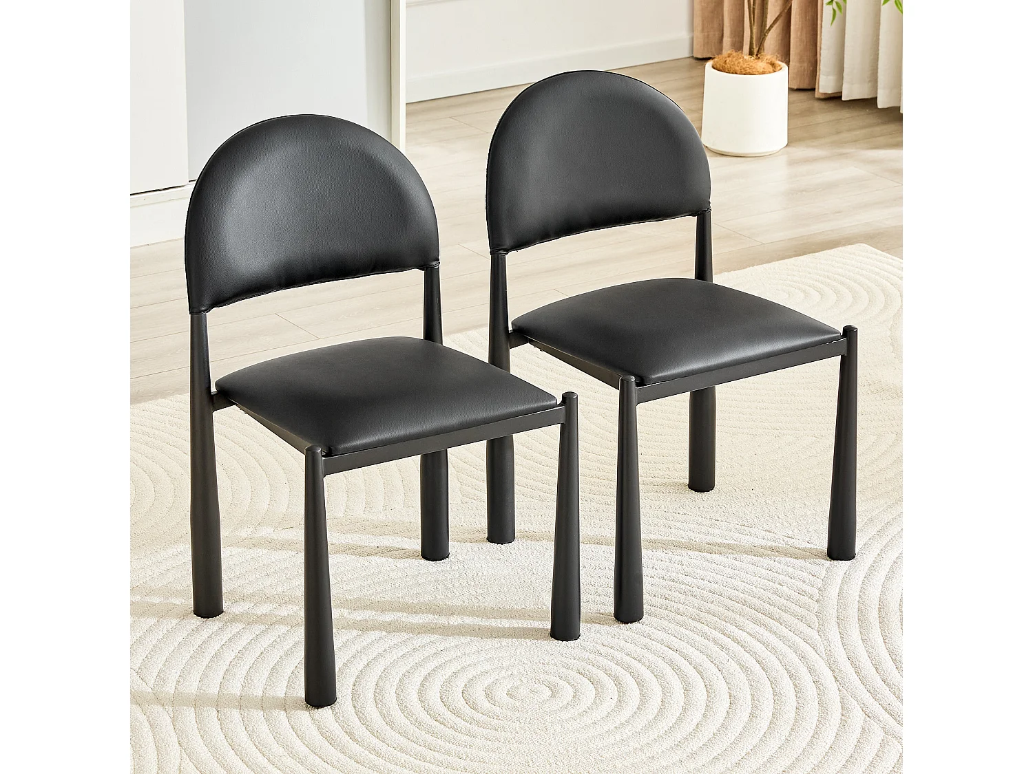 Set di 2 sedie in PU nero – Schienale semicircolare e gambe in metallo