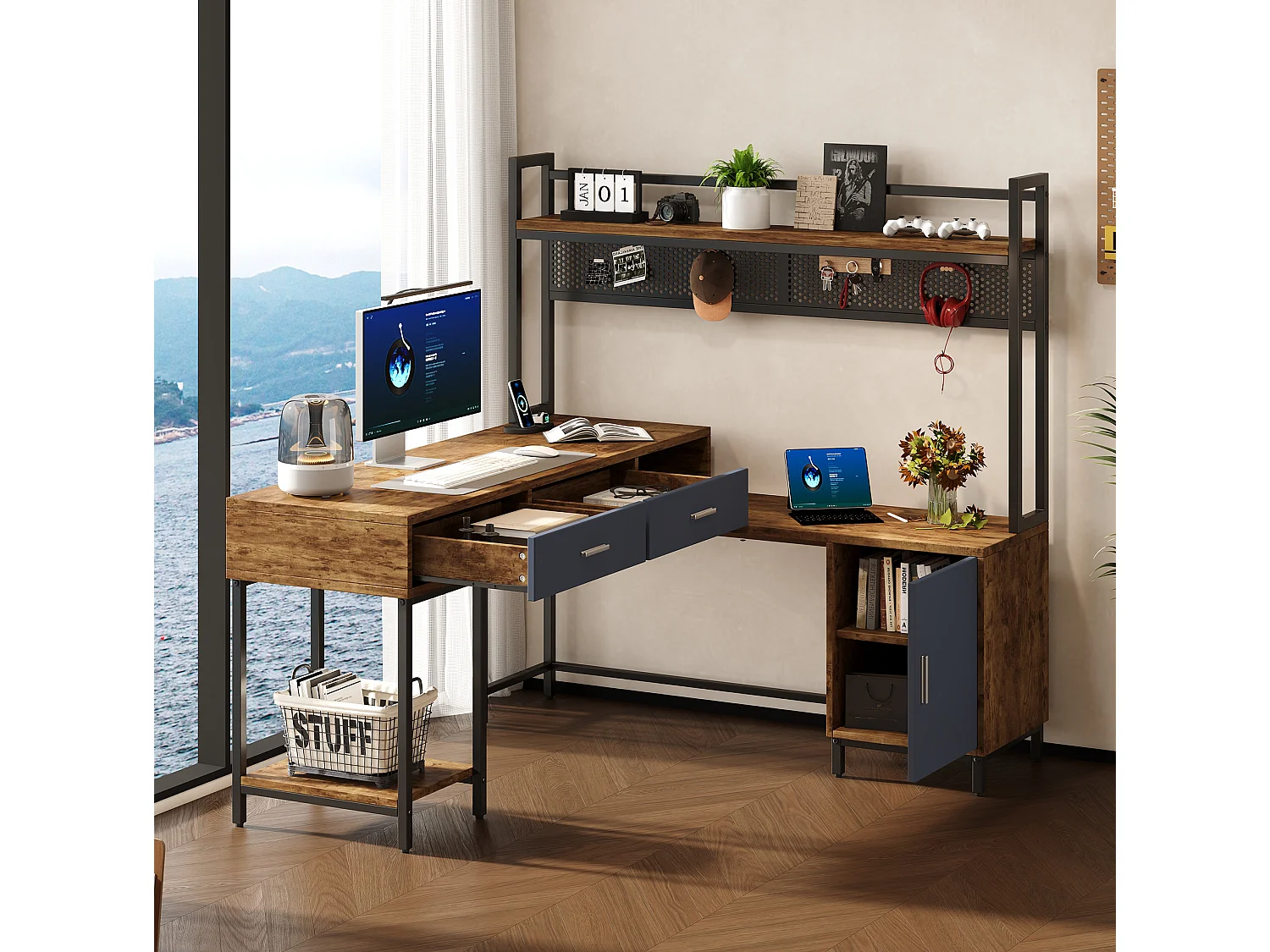 Industrieel L-vormig hoekbureau van metaal en MDF met 2 lades en een deur – Zwart en hout