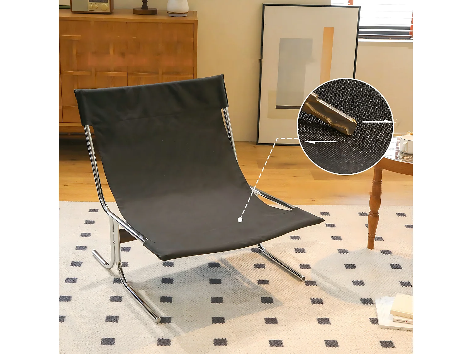 Fauteuil relax noir en similicuir, style Barcelone, pieds chromés, assise rembourrée, salon