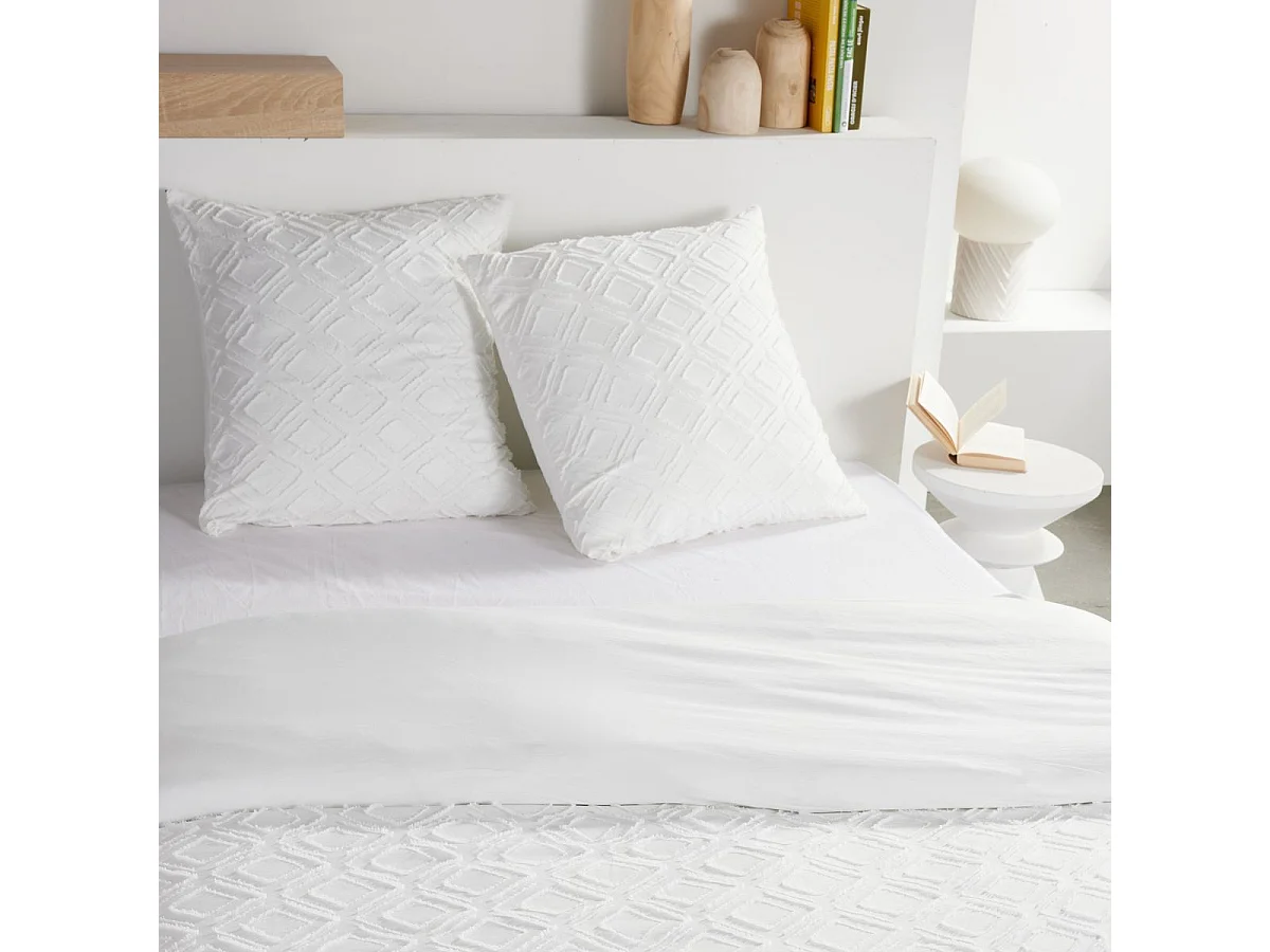 TODAY Essential Housse de couette matelassée 220x240 cm avec 2 taies 63x63 cm - Blanc
