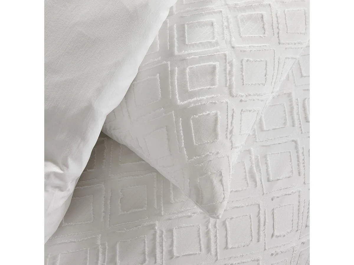 TODAY Essential Housse de couette matelassée 220x240 cm avec 2 taies 63x63 cm - Blanc