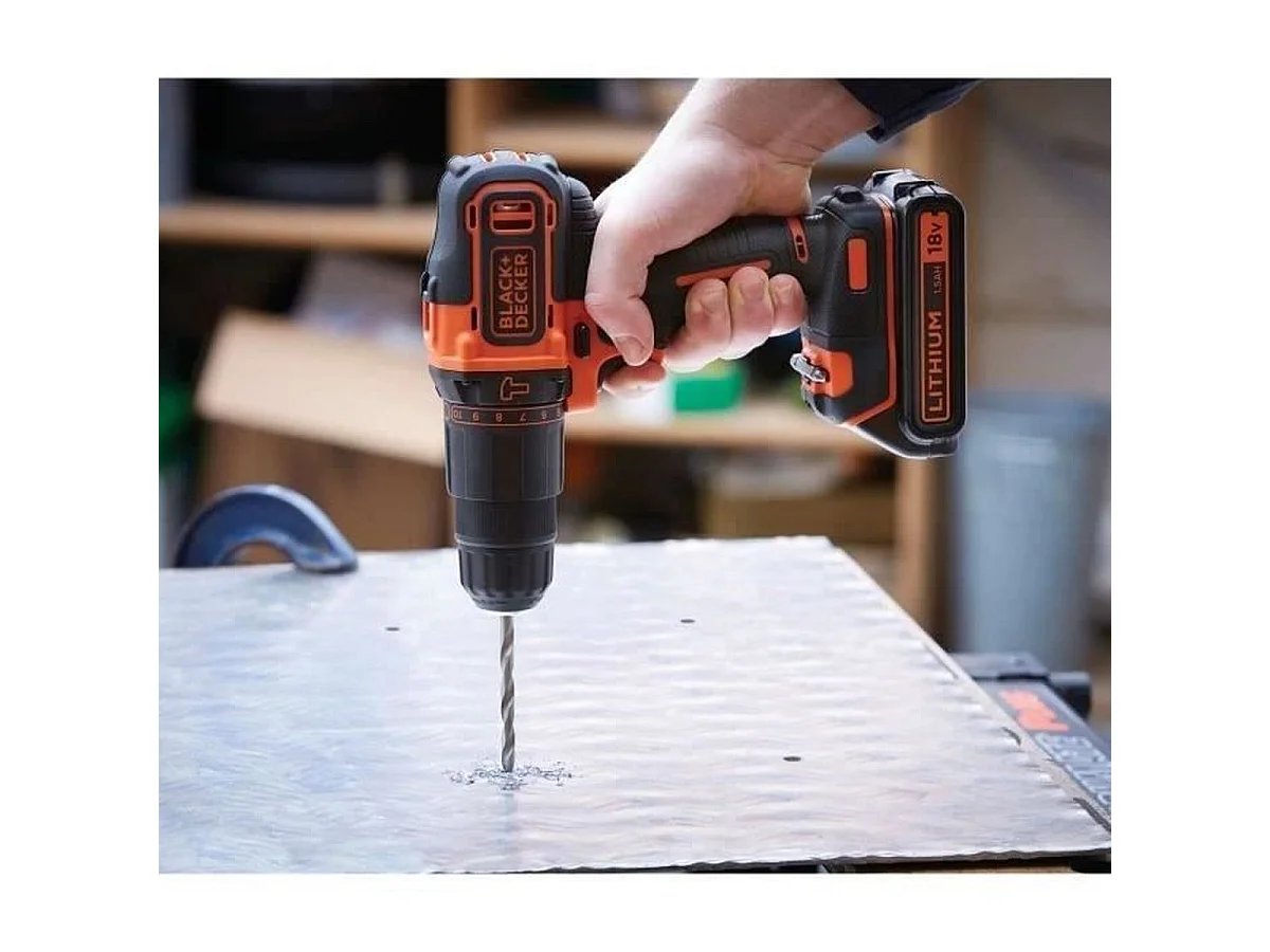 Perceuse à percussion sans fil BLACK+DECKER BDCHD18C2TA-QW 18V avec 3 batteries