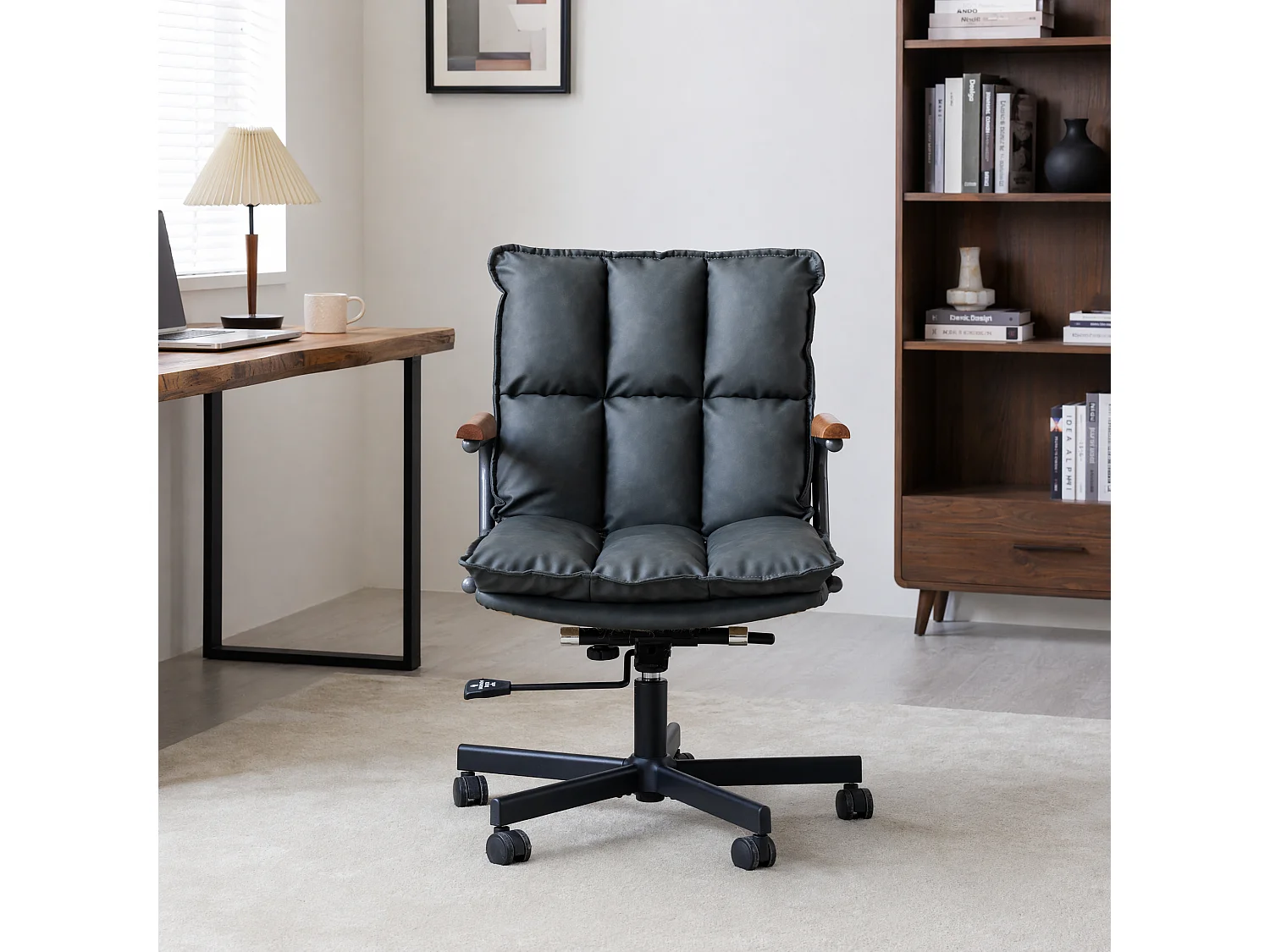 Sedia da Ufficio Mid Century Modern in Ecopelle con Braccioli in Rovere, Altezza Regolabile, Girevole a 360°, Nero