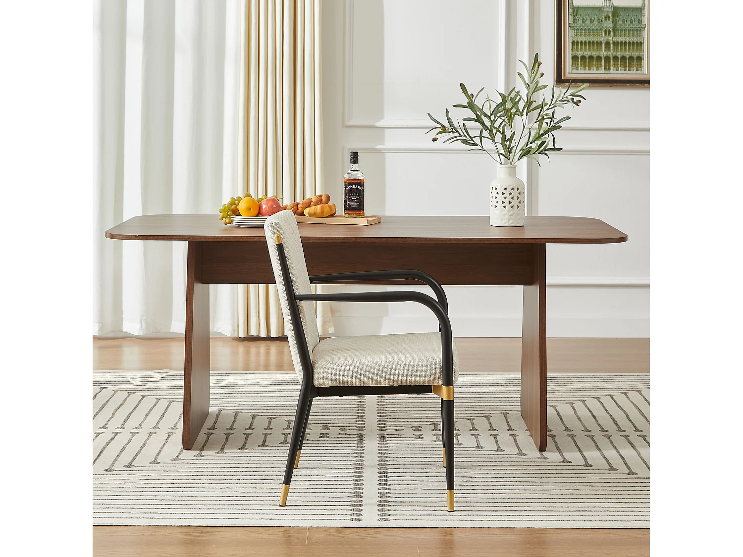 Set van 2 eetkamerstoelen met hoge rugleuning en metalen frame, beige bekleding, zwart en gouden afwerking