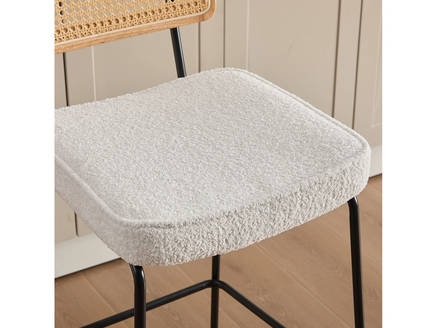 Ensemble de 2 tabourets de bar vintage moderne avec dossier en rotin et pieds en métal