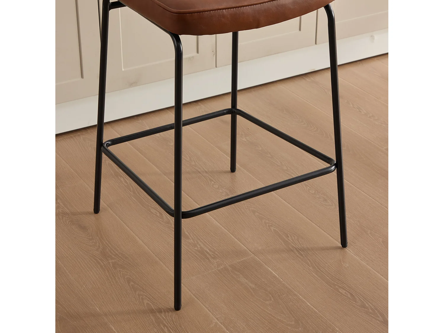 Ensemble de 2 Tabourets de Bar en Rotin Vintage Moderne avec Pieds en Métal et Sièges Rembourrés