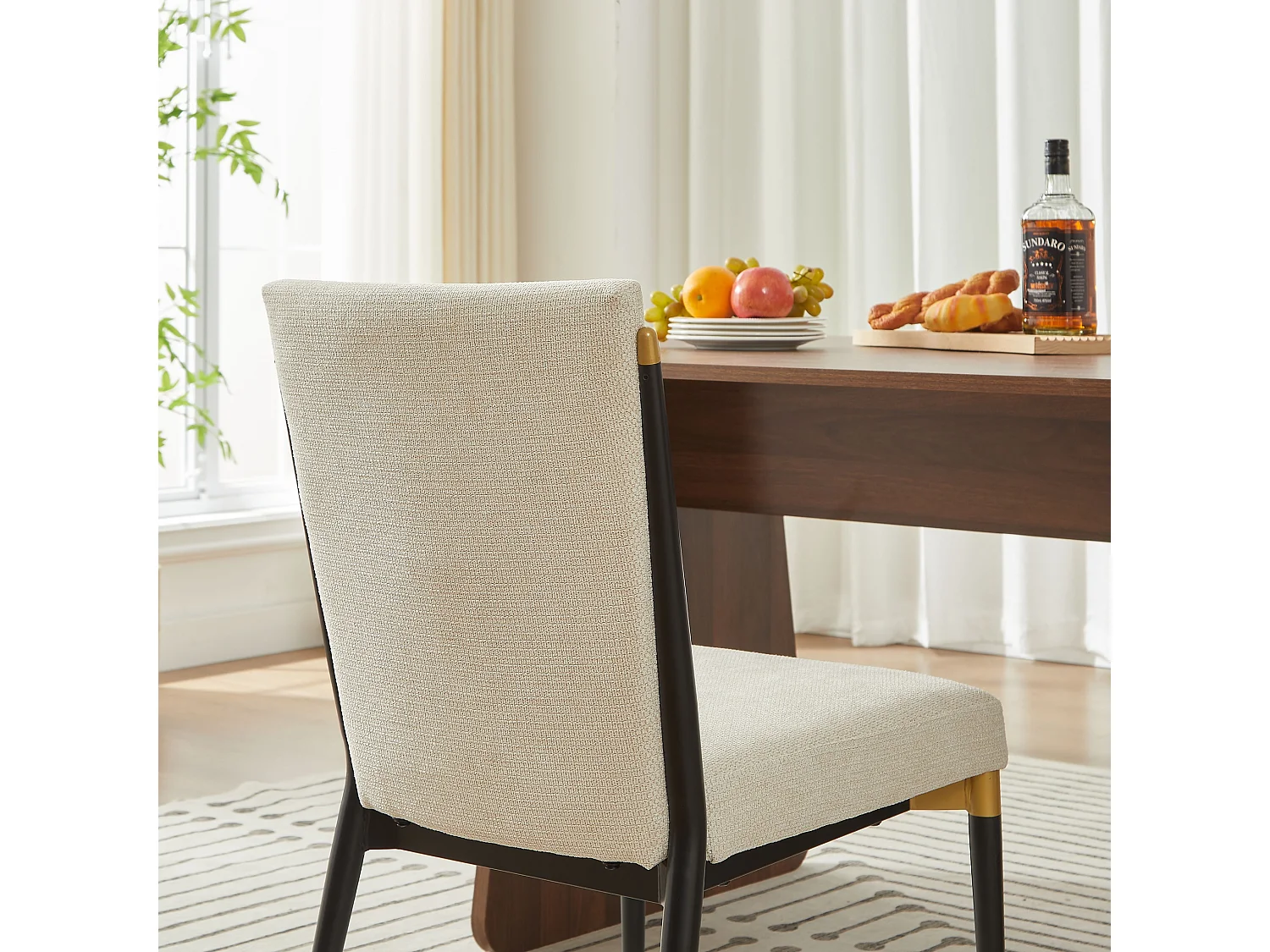 Set van 2 Eetkamerstoelen met Hoge Rugleuning en Metalen Frame - Moderne Scandinavische Stijl