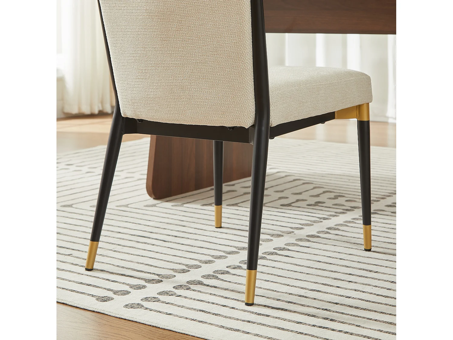 Set van 2 Eetkamerstoelen met Hoge Rugleuning en Metalen Frame - Moderne Scandinavische Stijl
