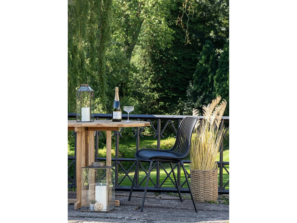 Lot de 4 chaises de salle à manger empilables Branson en polypropylène noir avec pieds en acier