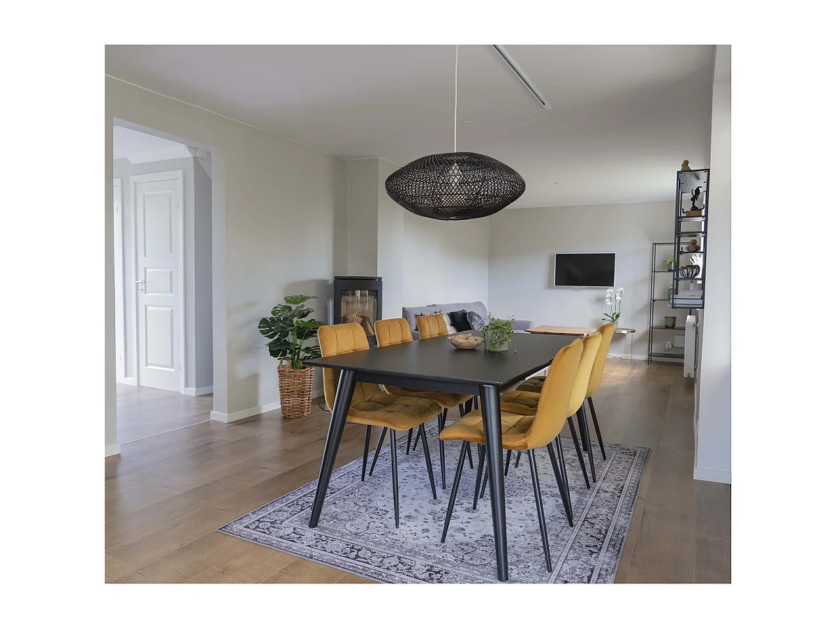 Lot de 2 chaises de salle à manger Middelfart en velours jaune moutarde avec pieds noirs