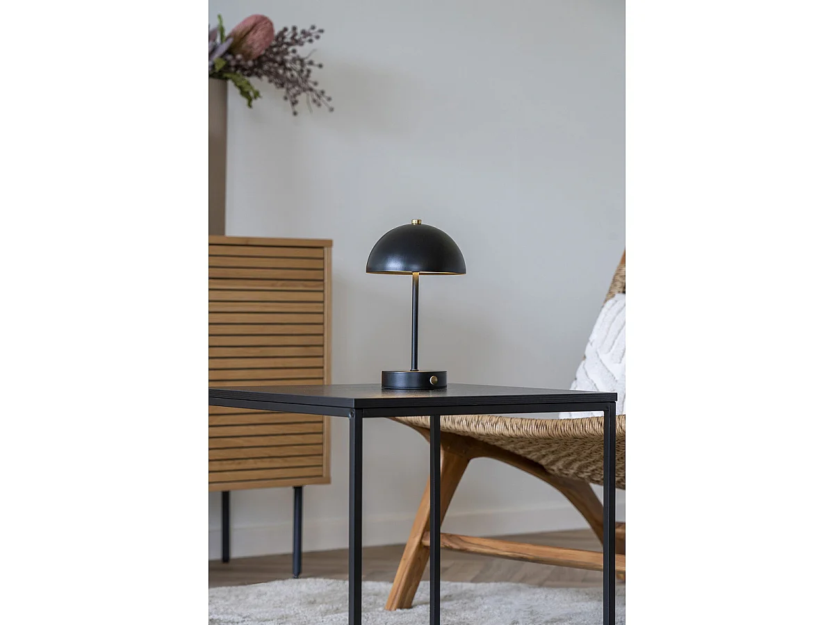 Lampada da tavolo Holt ricaricabile in metallo nero e ottone