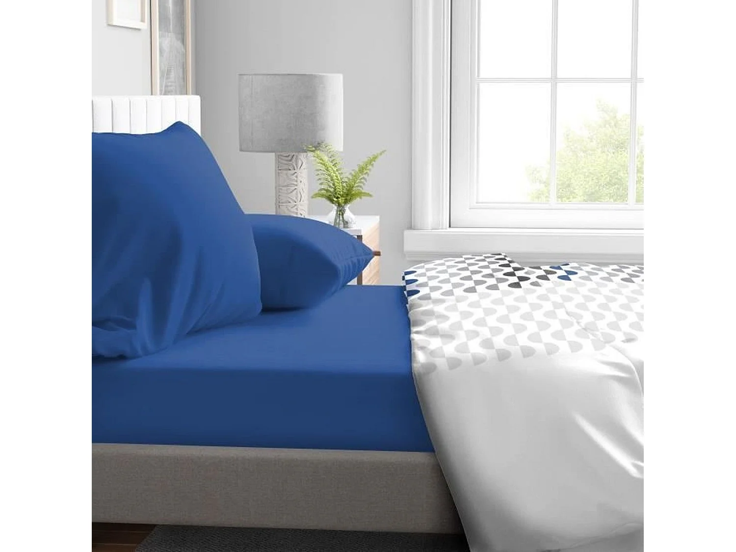 Drap housse 160 x 200 cm + 30 cm bonnet - microfibre - 82 g - Bleu