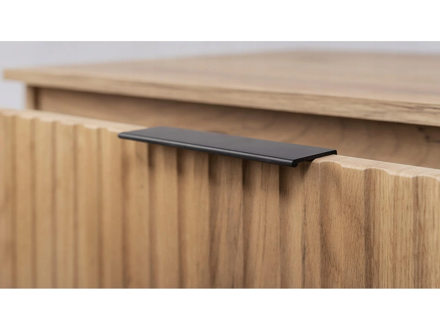 Waschbeckenunterschrank 140cm - Geriffelt Braun - mit Platte & Regal - Soft-Close – RODAN