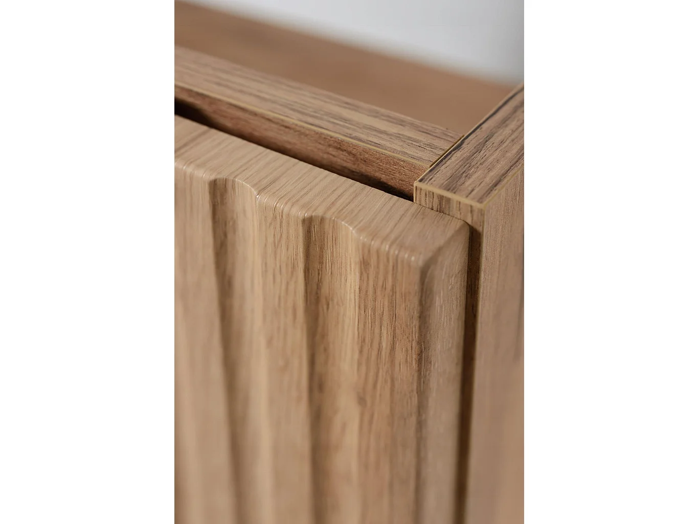 Waschbeckenunterschrank 160cm - Hängend - Geriffelt Braun mit Platte - 3 Griffe – RODAN