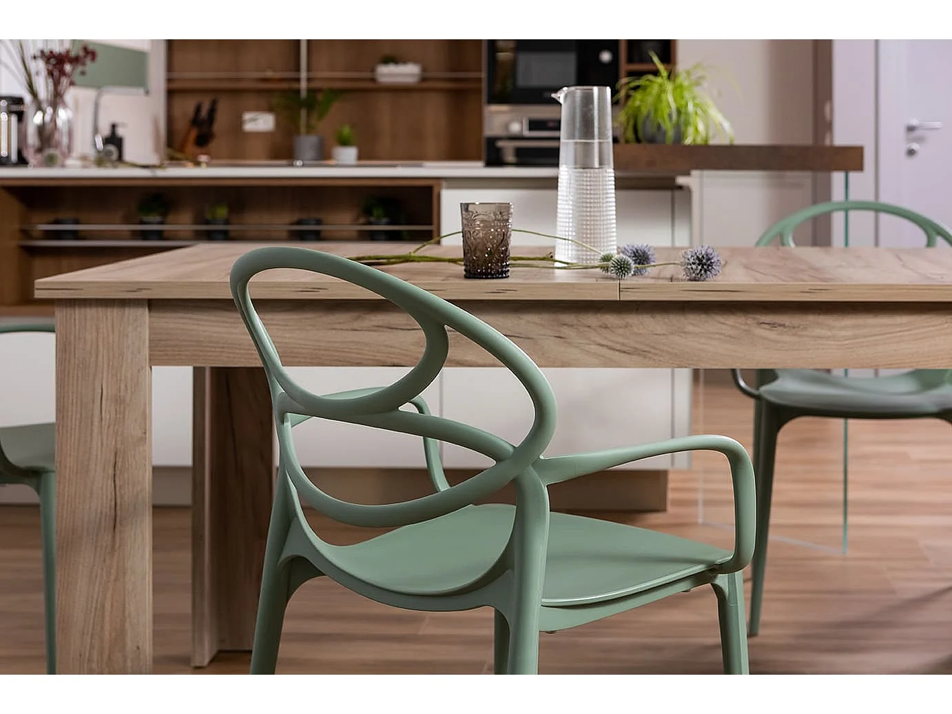Set de 4 chaises en polypropylène avec fibre de verre, empilables pour extérieur et jardin, bar et restaurant, cuisine design moderne -Charlotte-Sauge