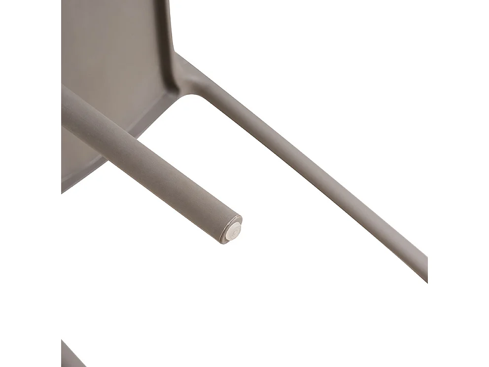 Lot de 4 chaises empilables en résine pour intérieur et extérieur, robustes et faciles à nettoyer, idéales pour jardin, terrasse, balcon BARBARA/Taupe