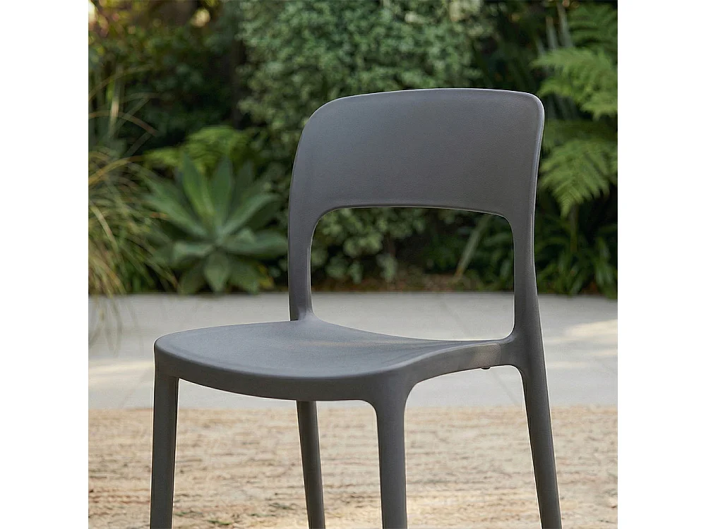Lot de 4 chaises empilables en résine pour intérieur et extérieur, robustes et faciles à nettoyer, idéales pour jardin, terrasse, balcon BARBARA/Gris foncé