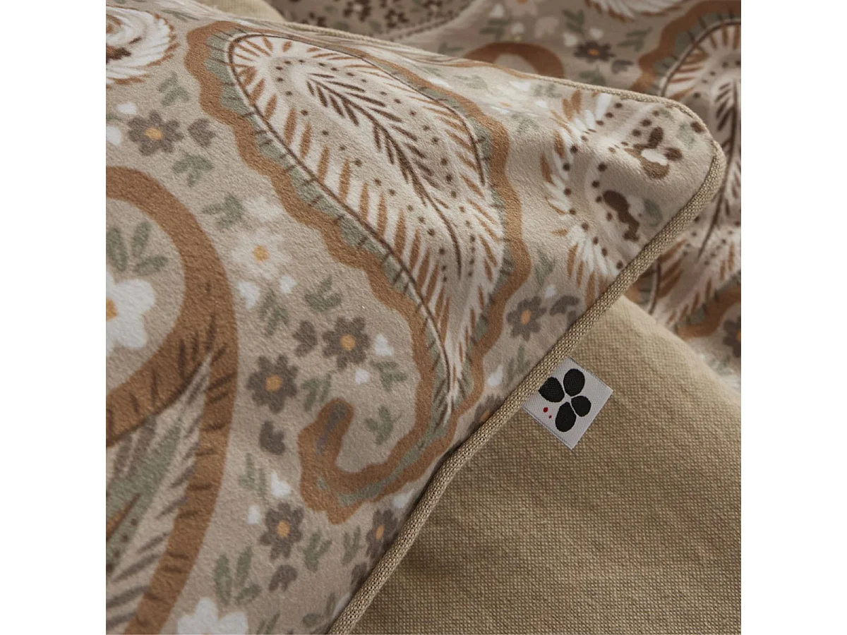 Coussin déhoussable 50x50cm velours imprimé cachemire coloris beige - VALESIA